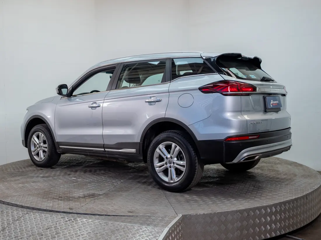 Geely Azkarra — foto 4 de 19