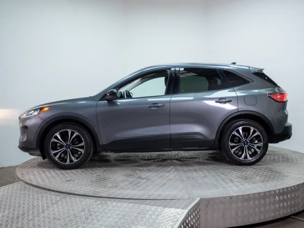 FORD ESCAPE 2023 usado — Pompeyo Carrasco — foto 3