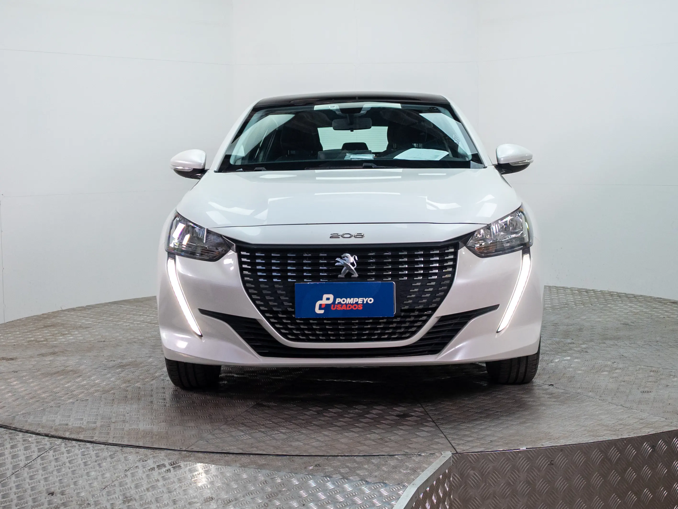 Peugeot 208 — foto 2 de 19