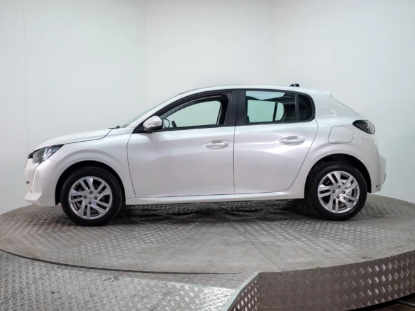 Peugeot 208 2023 usado — Pompeyo Carrasco — foto 3