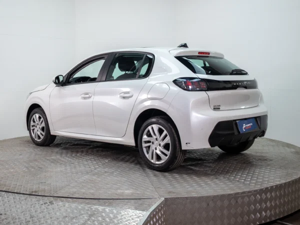 Peugeot 208 2023 usado — Pompeyo Carrasco — foto 4