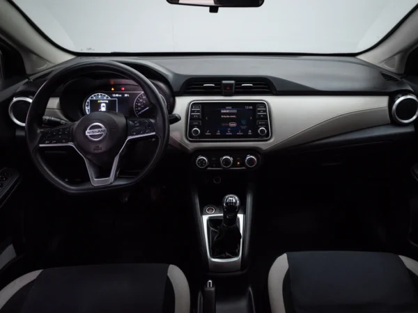 NISSAN VERSA 2023 usado — Pompeyo Carrasco — foto 13
