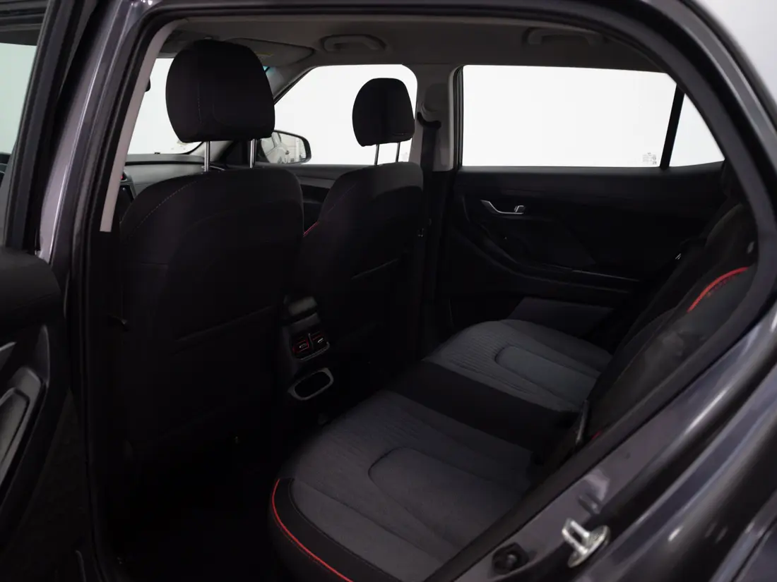 HYUNDAI CRETA 1.5 SU2I PLUS MT 2023