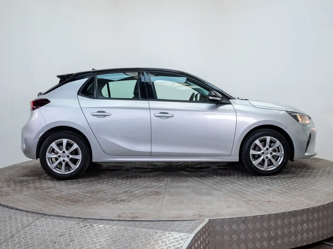Opel Corsa — foto 8 de 20