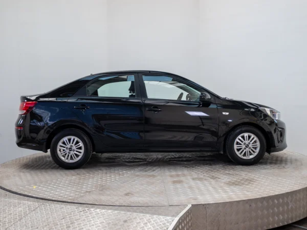 Kia SOLUTO 2023 usado — Pompeyo Carrasco — foto 7