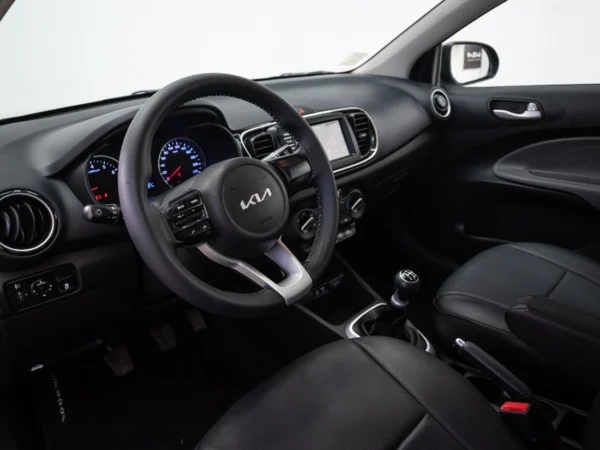Kia SOLUTO 2023 usado — Pompeyo Carrasco — foto 10