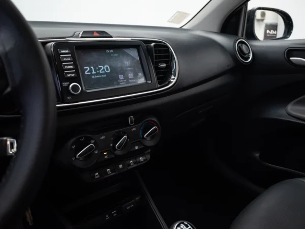 Kia SOLUTO 2023 usado — Pompeyo Carrasco — foto 11