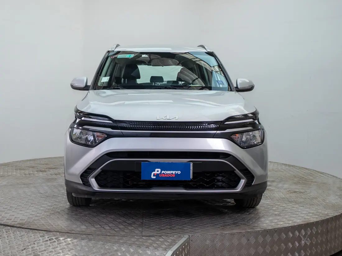 KIA Carens — foto 2 de 18
