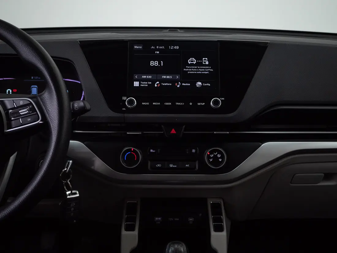 KIA Carens — foto 15 de 18