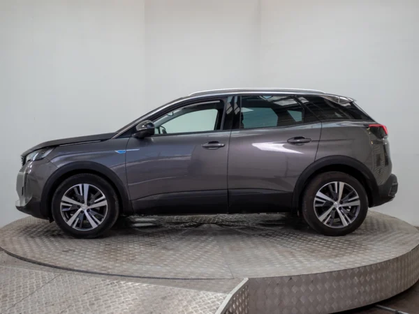 Peugeot 3008 2023 usado — Pompeyo Carrasco — foto 3