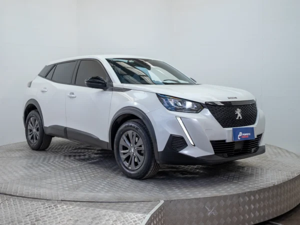 Peugeot NEW 2008 2023 usado — Pompeyo Carrasco — foto 8