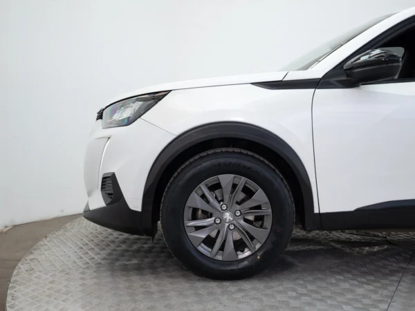 Peugeot NEW 2008 2023 usado — Pompeyo Carrasco — foto 16