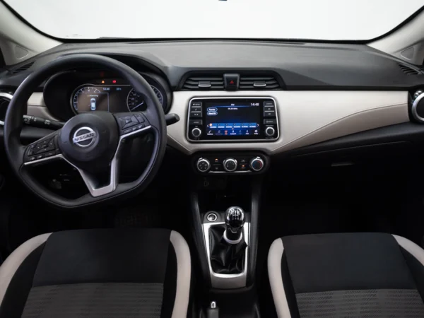 NISSAN VERSA 2023 usado — Pompeyo Carrasco — foto 14