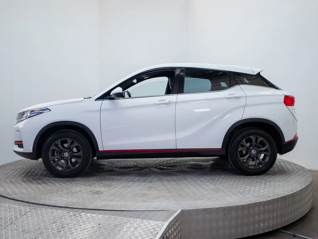 DFSK Suv500 — foto 3 de 18