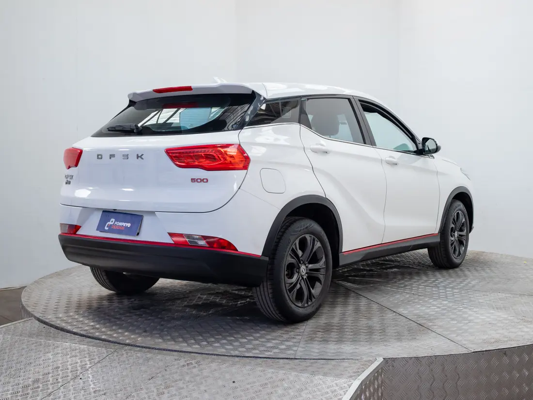 DFSK Suv500 — foto 6 de 18