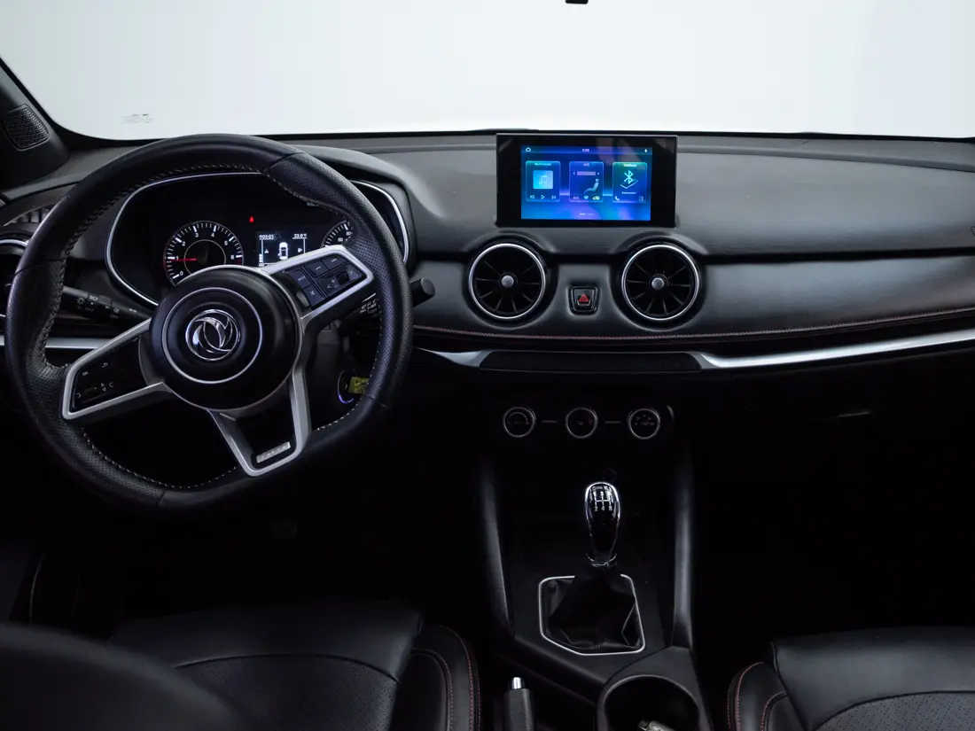 DFSK Suv500 — foto 14 de 18