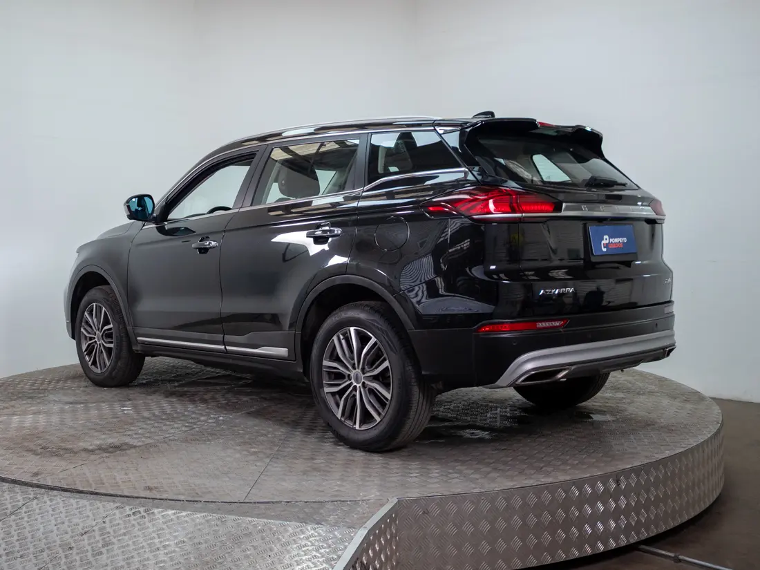 Geely Azkarra — foto 4 de 19