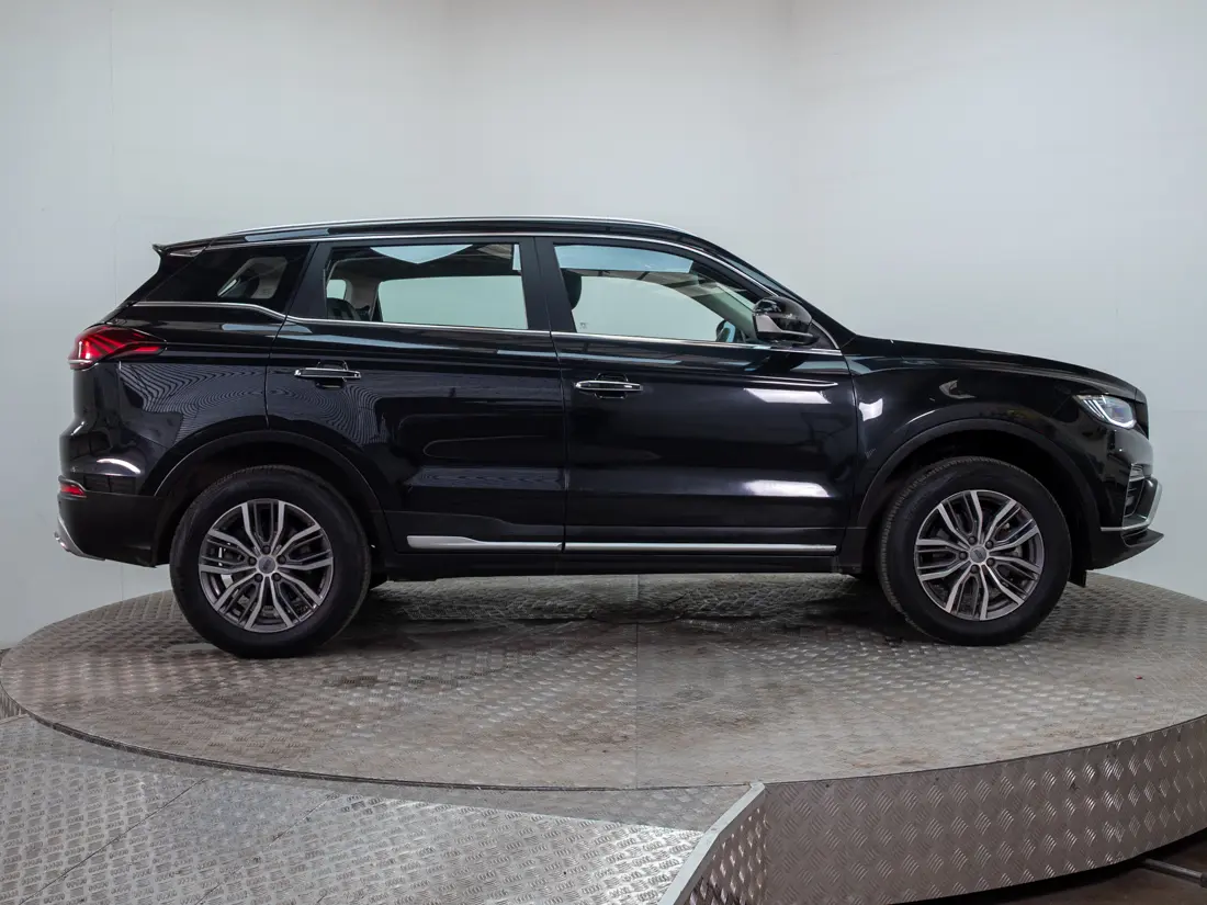Geely Azkarra — foto 7 de 19