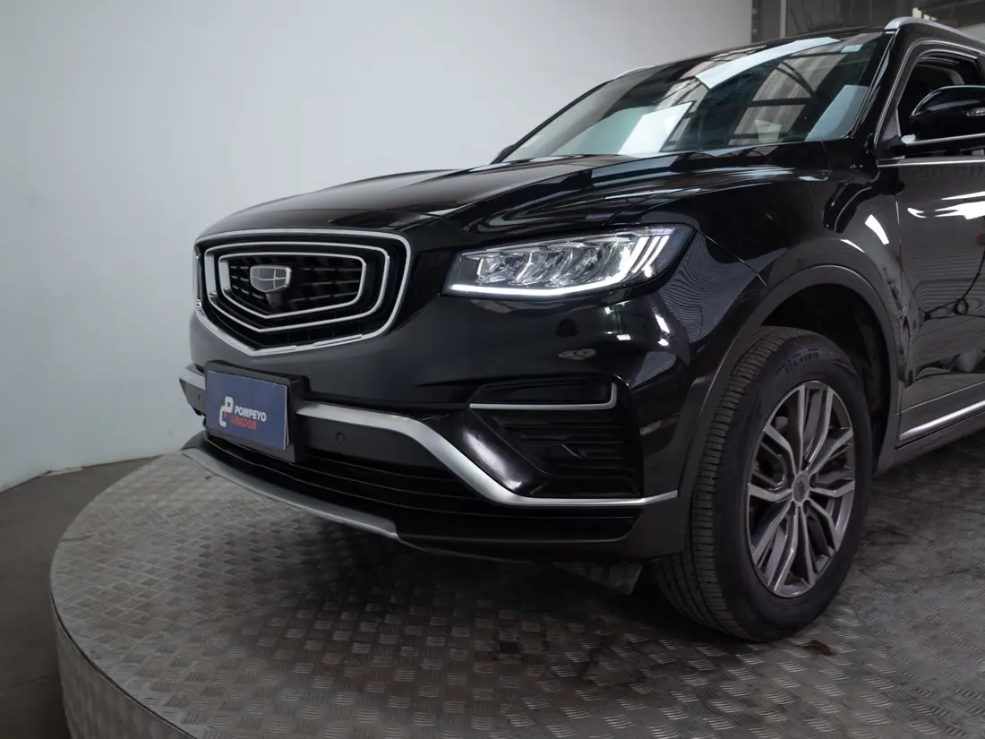 Geely Azkarra — foto 17 de 19