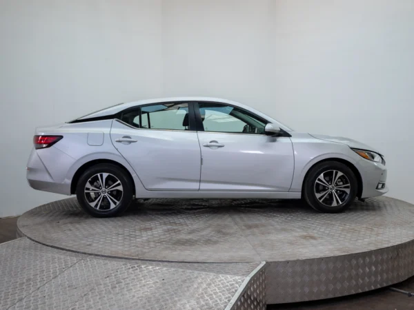 NISSAN SENTRA 2023 usado — Pompeyo Carrasco — foto 7