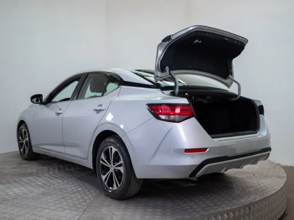NISSAN SENTRA 2023 usado — Pompeyo Carrasco — foto 9
