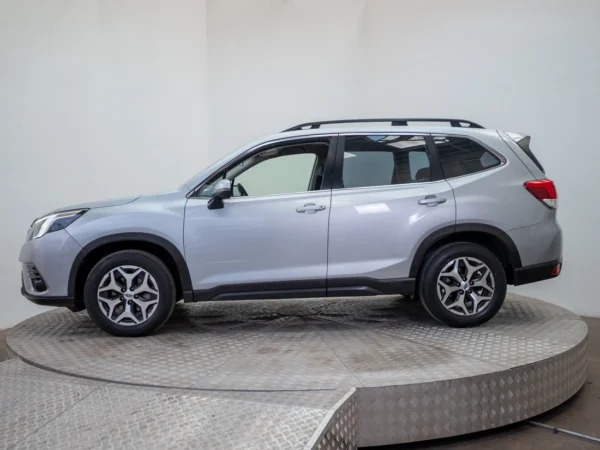 Subaru FORESTER 2023 usado — Pompeyo Carrasco — foto 3