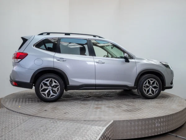 Subaru FORESTER 2023 usado — Pompeyo Carrasco — foto 7