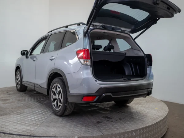 Subaru FORESTER 2023 usado — Pompeyo Carrasco — foto 9
