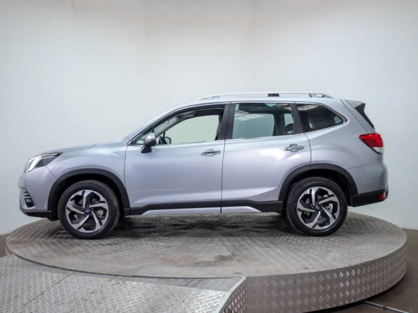 Subaru ALL NEW FORESTER 2023 usado — Pompeyo Carrasco — foto 3