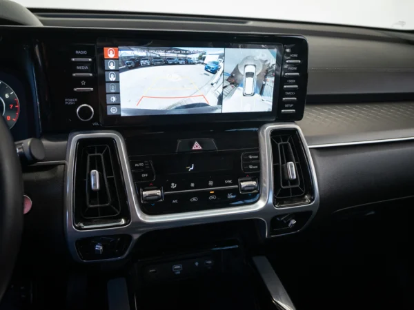 Kia SORENTO 2023 usado — Pompeyo Carrasco — foto 18