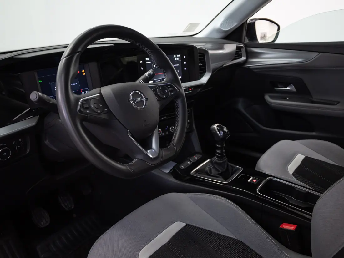 Opel Mokka — foto 10 de 19