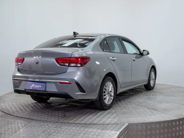 Kia RIO 4 2023 usado — Pompeyo Carrasco — foto 6