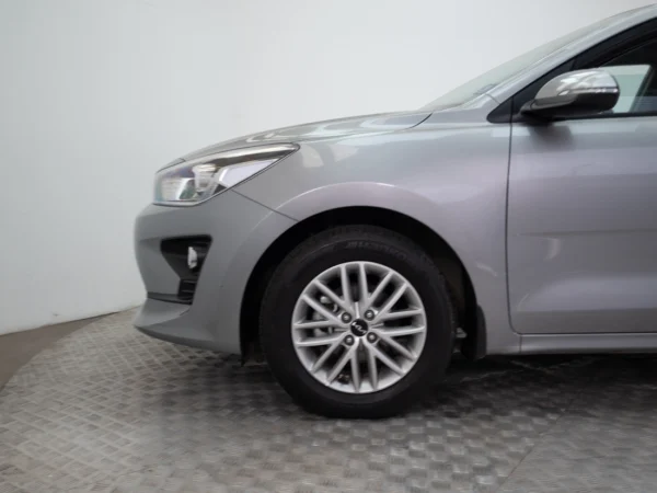Kia RIO 4 2023 usado — Pompeyo Carrasco — foto 16