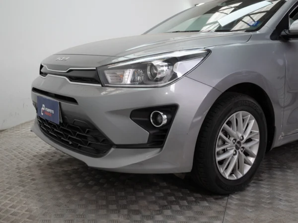Kia RIO 4 2023 usado — Pompeyo Carrasco — foto 17