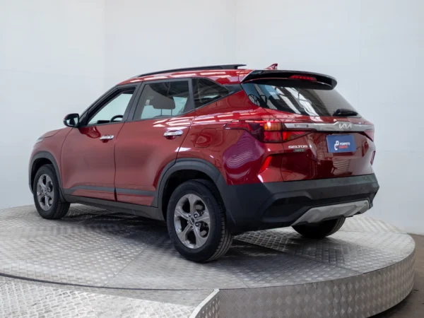 Kia SELTOS 2023 usado — Pompeyo Carrasco — foto 4