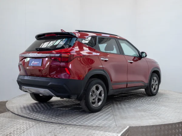 Kia SELTOS 2023 usado — Pompeyo Carrasco — foto 6