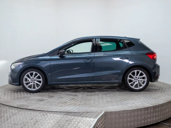 SEAT IBIZA 2023 usado — Pompeyo Carrasco — foto 3