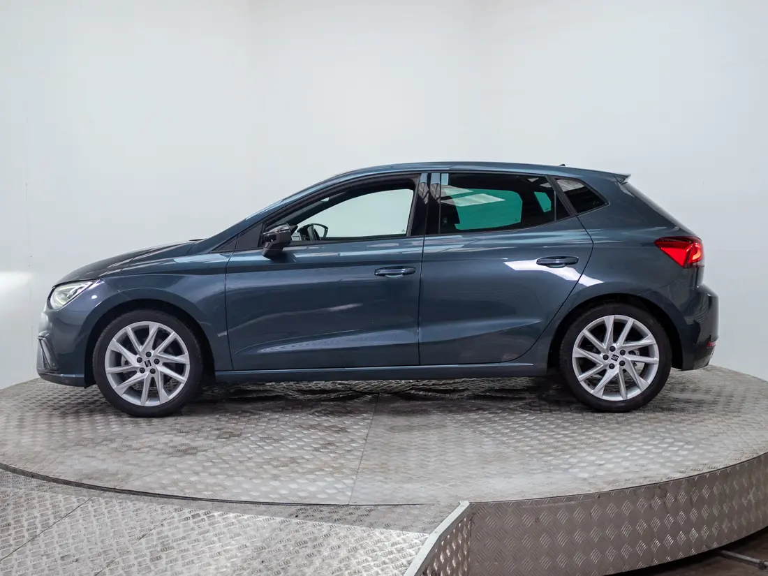 SEAT Ibiza — foto 3 de 20