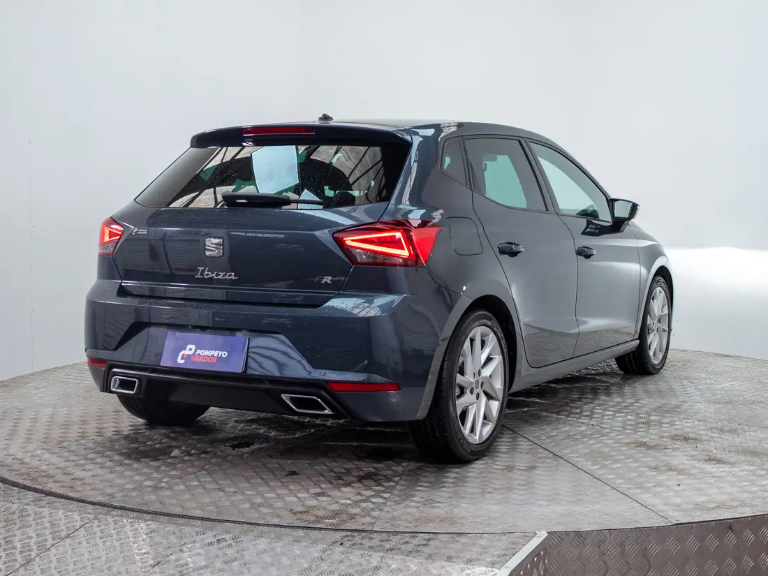SEAT Ibiza — foto 6 de 20