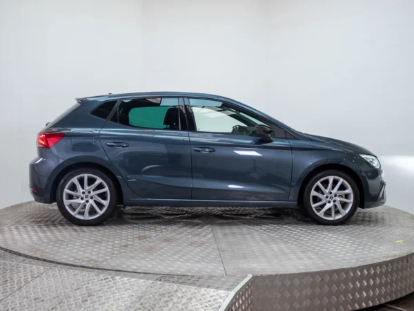 SEAT IBIZA 2023 usado — Pompeyo Carrasco — foto 7