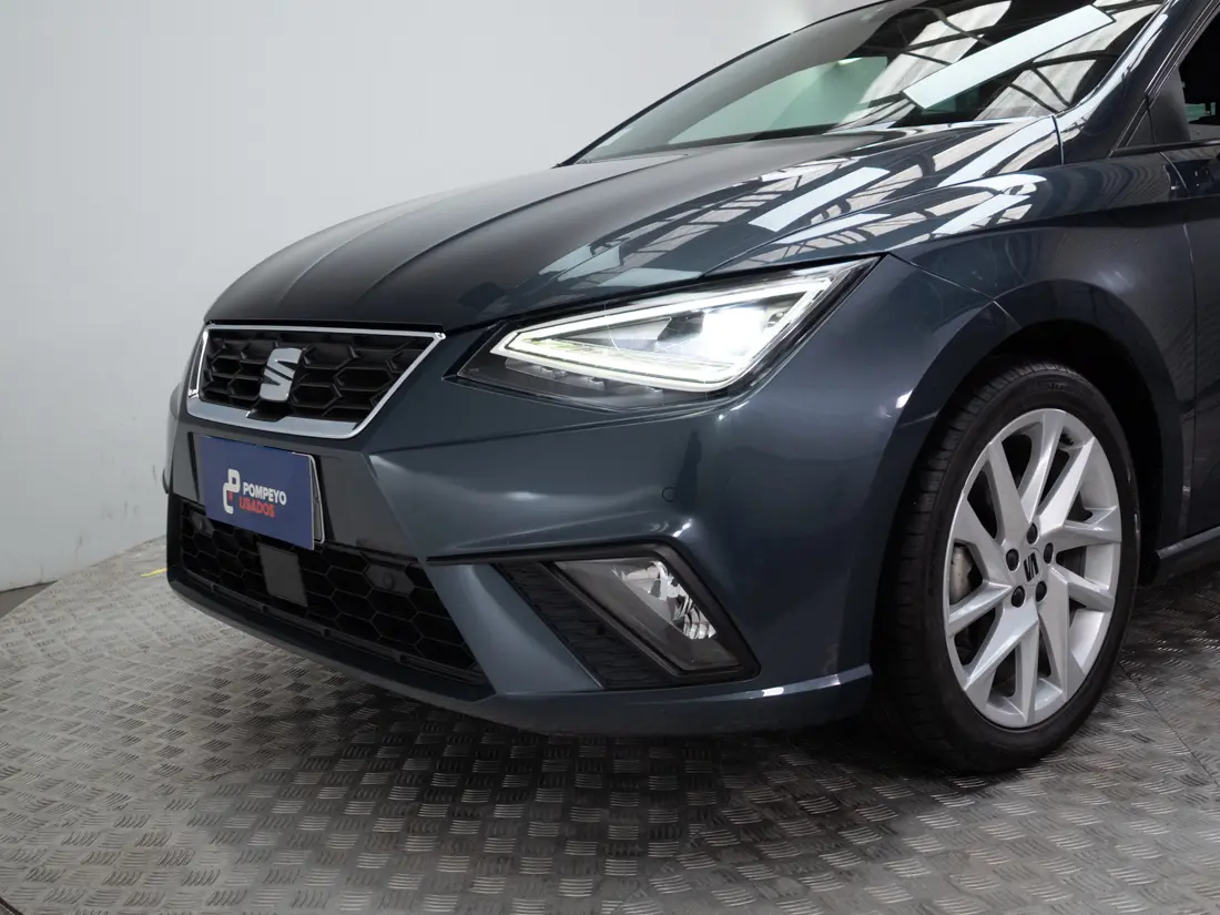 SEAT Ibiza — foto 18 de 20