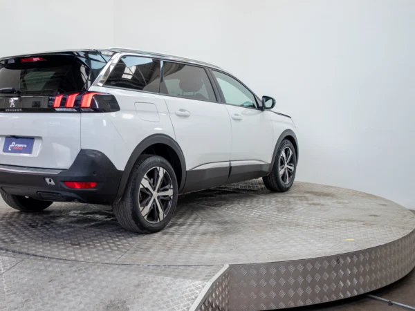 Peugeot NUEVO 5008 2023 usado — Pompeyo Carrasco — foto 6