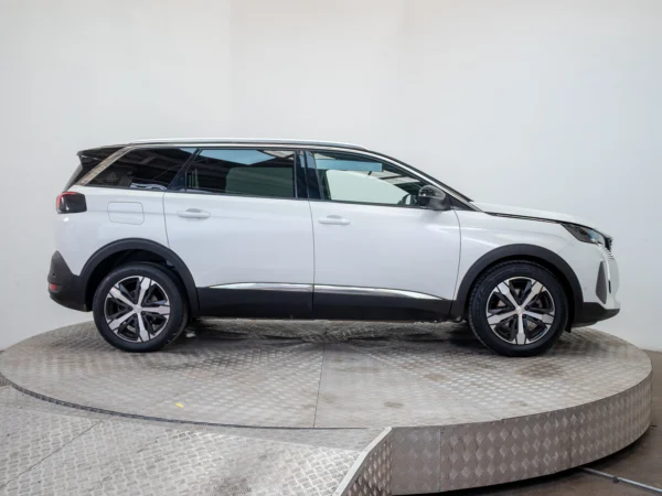 Peugeot NUEVO 5008 2023 usado — Pompeyo Carrasco — foto 7