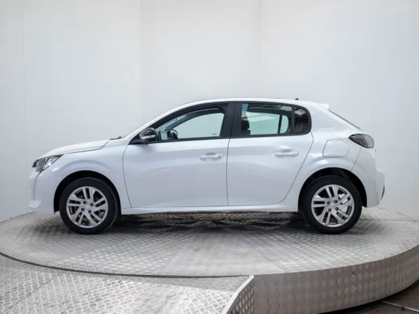 Peugeot 208 2023 usado — Pompeyo Carrasco — foto 3