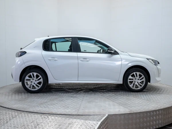 Peugeot 208 2023 usado — Pompeyo Carrasco — foto 7
