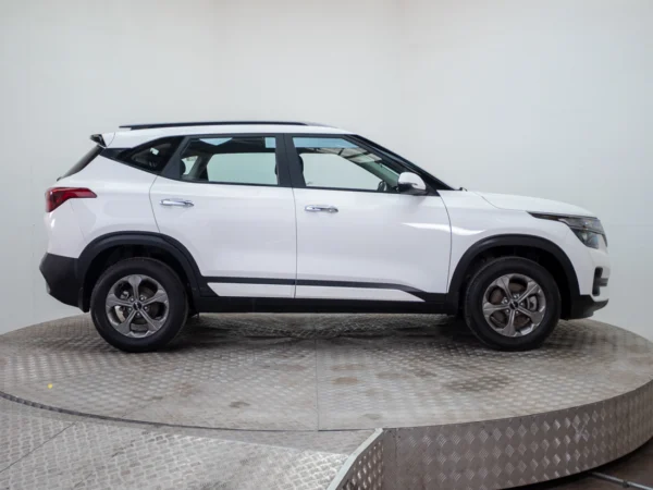 Kia SELTOS 2023 usado — Pompeyo Carrasco — foto 7