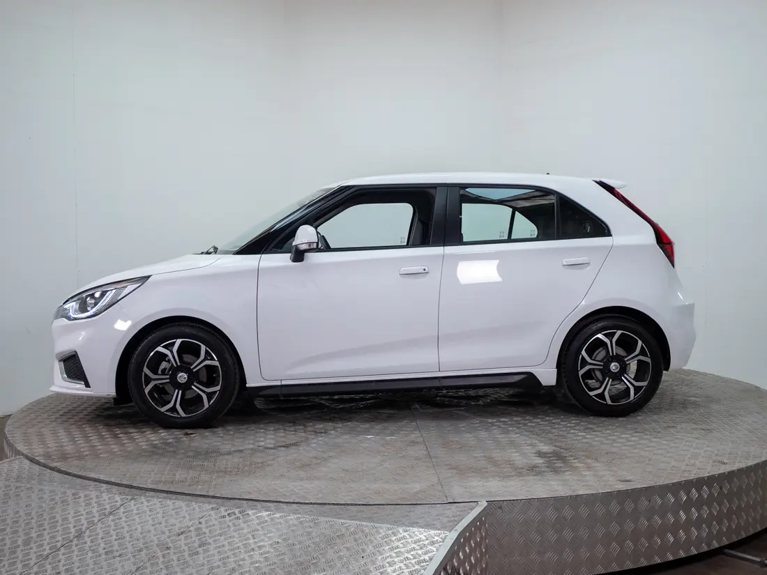 MG 3 — foto 3 de 18