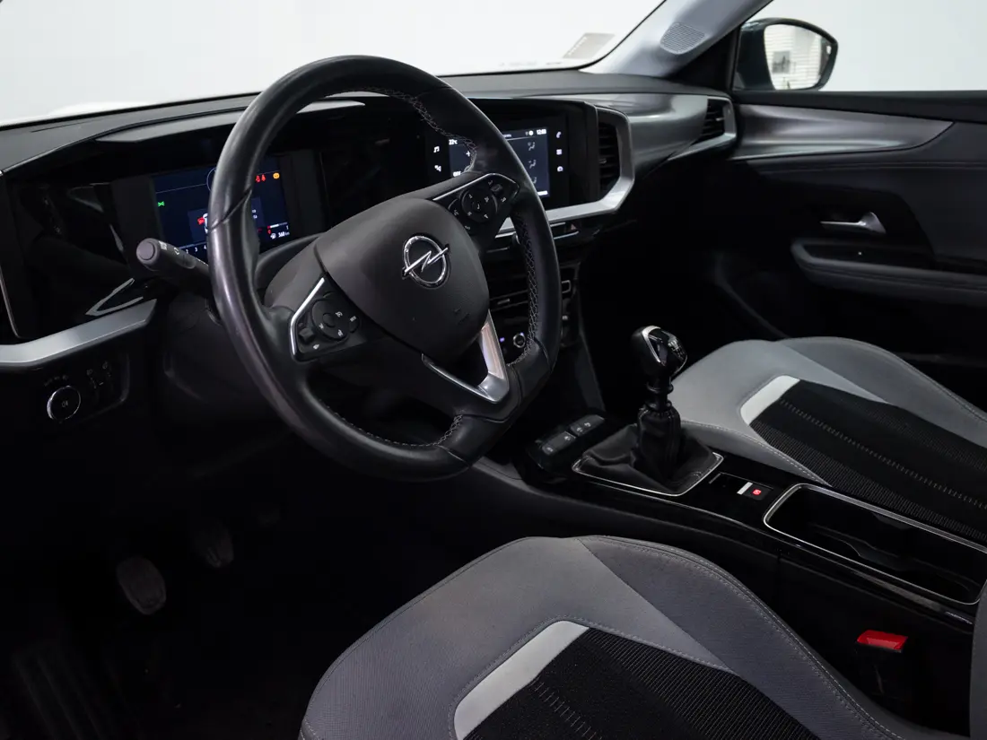 Opel Mokka — foto 10 de 18