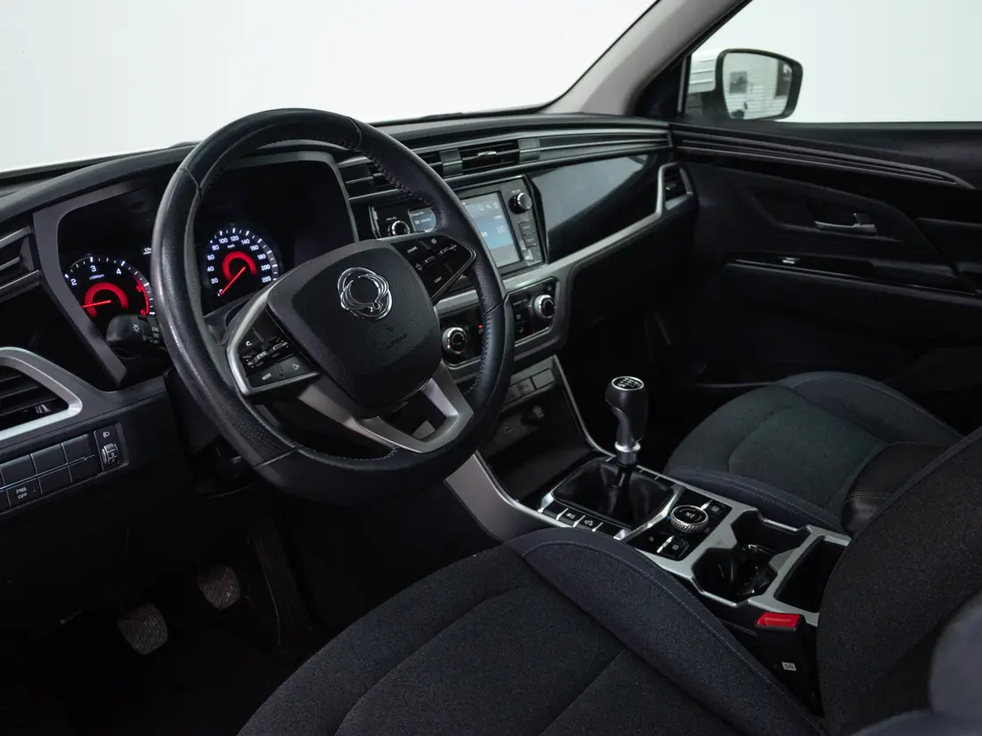 SsangYong New Korando — foto 10 de 18
