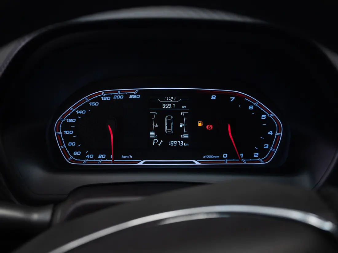 Chery Tiggo 2 — foto 12 de 19